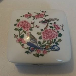 Vintage Limoges trinket box